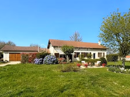 propriete de 157 m² à monsegur