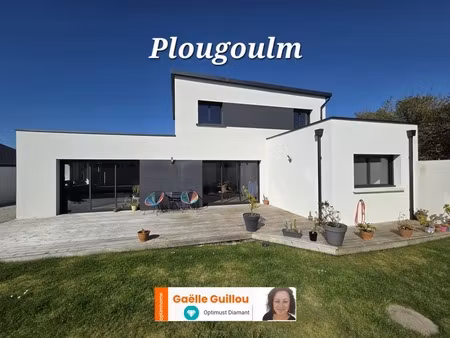 plougoulm : maison récente de 143m² (6 pièces) - proche plage et commerces
