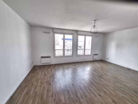 duplex meublé 3 pièces 55 boulevard ornano  93200 saint