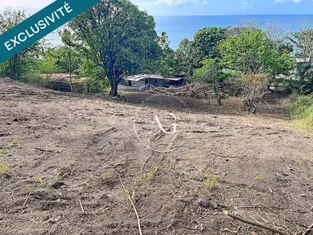 vente terrain 1800 m² à saint pierre (97250)  169 000 €