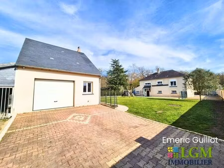 herbault - maison familiale 138 m² - 4 chambres - 1 bureau - grand garage - terrain clos..