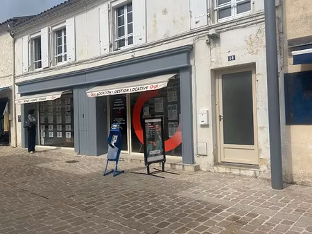 vente immeuble 3 pièces 106.45 m² à fouras (17450)  337 600 €