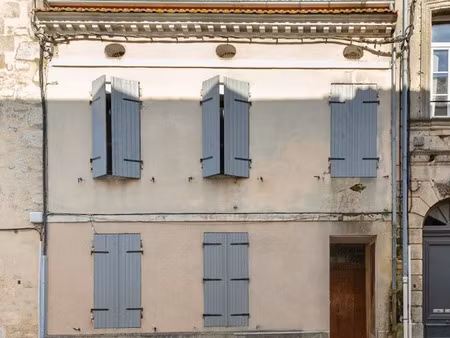 vente immeuble à blaye (33390)  213 000 €