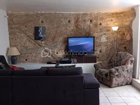 vente immeuble 7 pièces 150 m² à la roque-sur-pernes (84210)  230 000 €