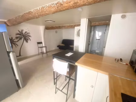 location meublée appartement 1 pièce 23 m² à ollioules (83190)  500 €