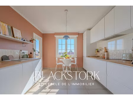 à strasbourg au coeur de la meinau 3p balcon parking