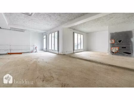 à vendre - local commercial - batignolles - 236 5m² + jardin privatif de 37m²