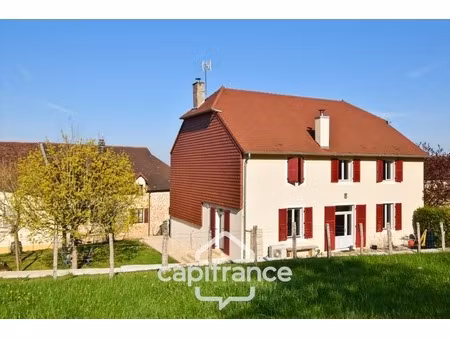 maison de village 6 pièces non mitoyenne  entièrement rénovée  avec prestations de qualité