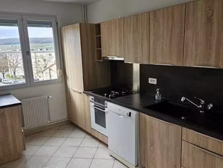 location appartement 4 pièces 79 m² à epernay (51200)  850 €