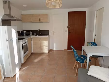 location meublée appartement 2 pièces 31 m² à simiane-collongue (13109)  865 €