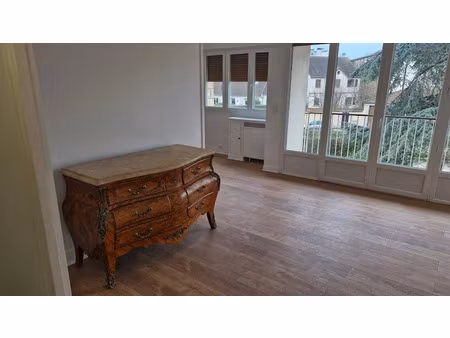 location appartement 3 pièces 60 m² à le chesnay (78150)  1 300 €