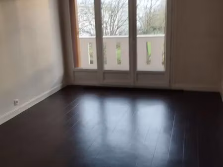 location appartement 3 pièces 55 m² à pantin (93500)  1 250 €