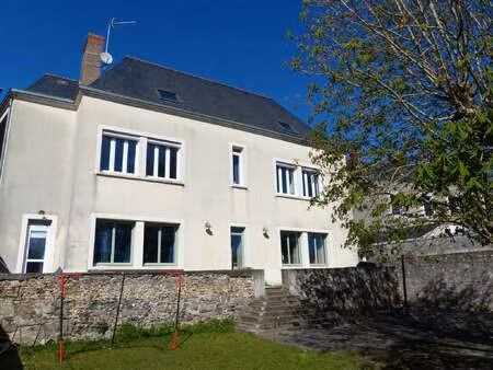 vente maison à montjean-sur-loire (49570) : à vendre / 275m² montjean-sur-loire