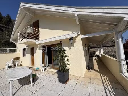 maison de 190 m² à vaulnaveys-le-bas