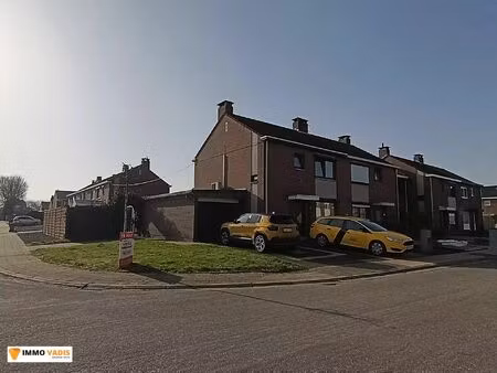 gezinswoning met tuin  3 slaapkamers en garage te huur in sint-truiden