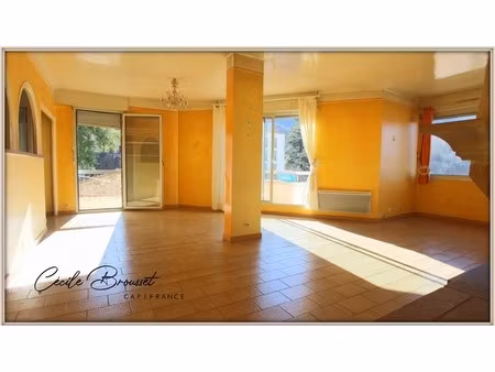 immeuble à vendre saint laurent de cerdans (66)