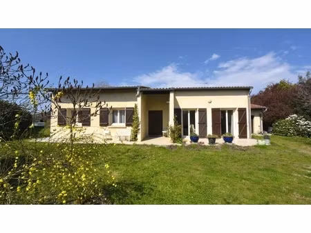 maison t5 plain pied sur grand terrain 1850 m² dans quartier résidentiel de labarthe sur l