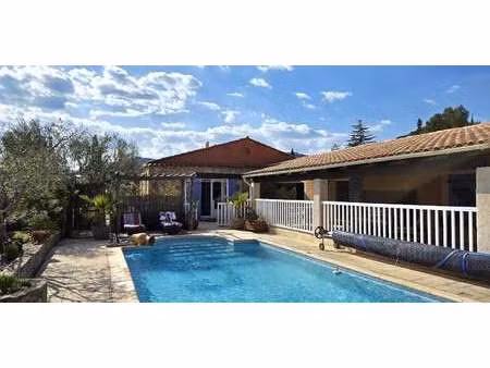 villa avec piscine et terrasse puget-ville (83)