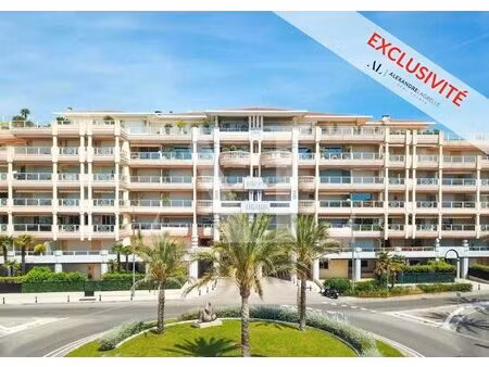 studio - palais napoléon