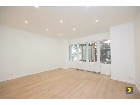 appartement te huur in mortsel met 1 slaapkamer