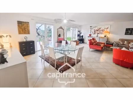 appartement à vendre 5 pièces hyeres (83)  magnifique appartement duplex comme une maison 