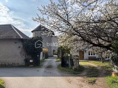 maison de 272 m² à sainte-helene-du-lac