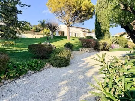 vente maison 6 pièces 240 m² ollioules (83190)