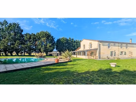 vente maison 7 pièces 252.41 m² à savignac (33124)  424 000 €