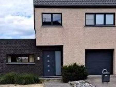 huis te koop in heusden-zolder met 3 slaapkamers