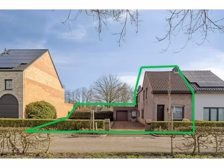 huis te koop in brasschaat met 2 slaapkamers