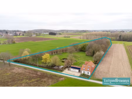 huis te koop in maarkedal met 4 slaapkamers