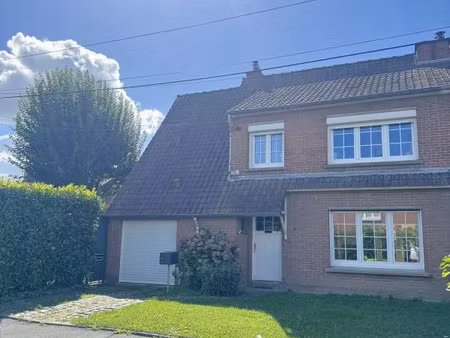 location maison 5 pièces 110 m² à linselles (59126)
