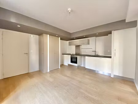 location appartement 2 pièces 43m²