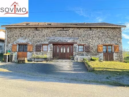 spacieuse maison de campagne restaurée  indépendante  en pierres de pays sur 1ha 78 env.