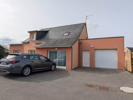 location maison à ploërmel (56800) : à louer / 161m² ploërmel