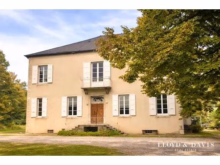 vente maison 14 pièces 538.53 m² à sainte-hélène-du-lac (73800)  730 000 €