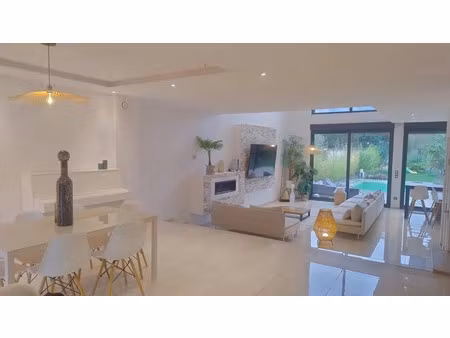 vente maison 11 pièces 252.51 m² à groslay (95410)  760 000 €