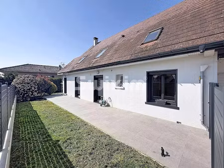 vente maison 8 pièces 218 m² à versonnex (01210)  950 000 €