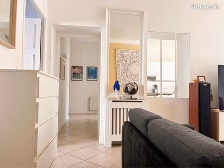 nantes centre ville - t4 de 106 m2 au volume généreux