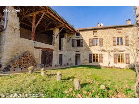 propriété 4 pièces 169 m²