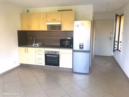 appartement 1 pièce 27 m2