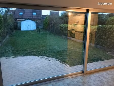 particulier loue une maison 3 chambres avec jardin