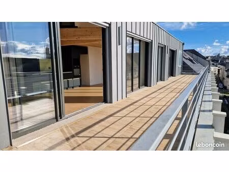 location t3 duplex lumineux