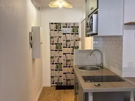 studio moderne proche gare levallois