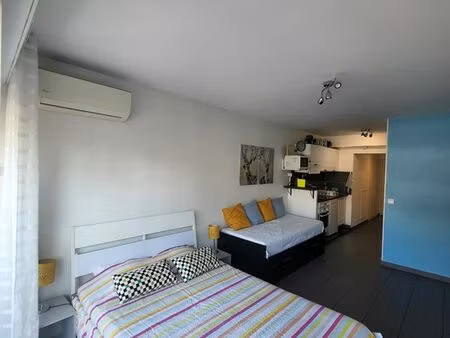 studio meublé prado clim + balcon + piscine | bail mobilité