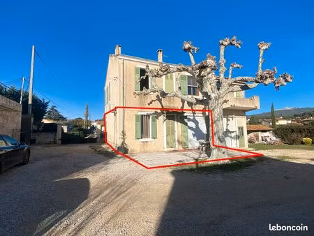 location t3 meublé et sécurisé pour entreprise