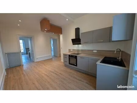 mornant hyper centre grand appartement 127m2