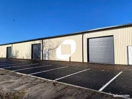 hangar local d’activité