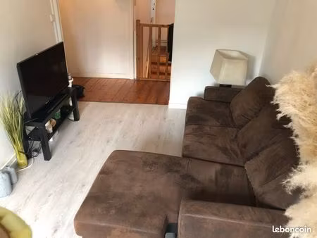 t3 duplex proche commerces et transports