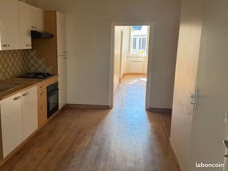 location 2 pièces centre reuilly à 2 pas des commerces